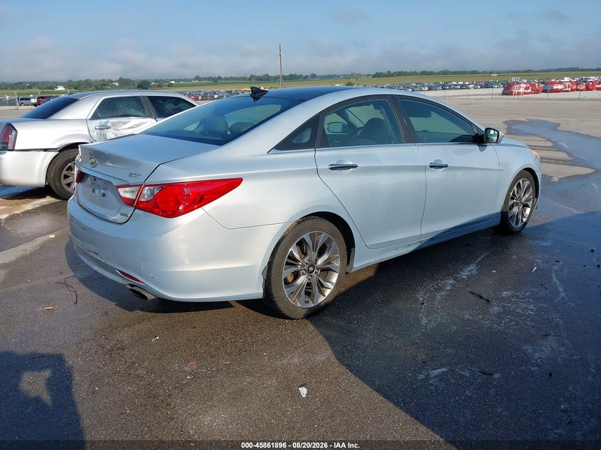 2013 HYUNDAI SONATA auction photo 4
