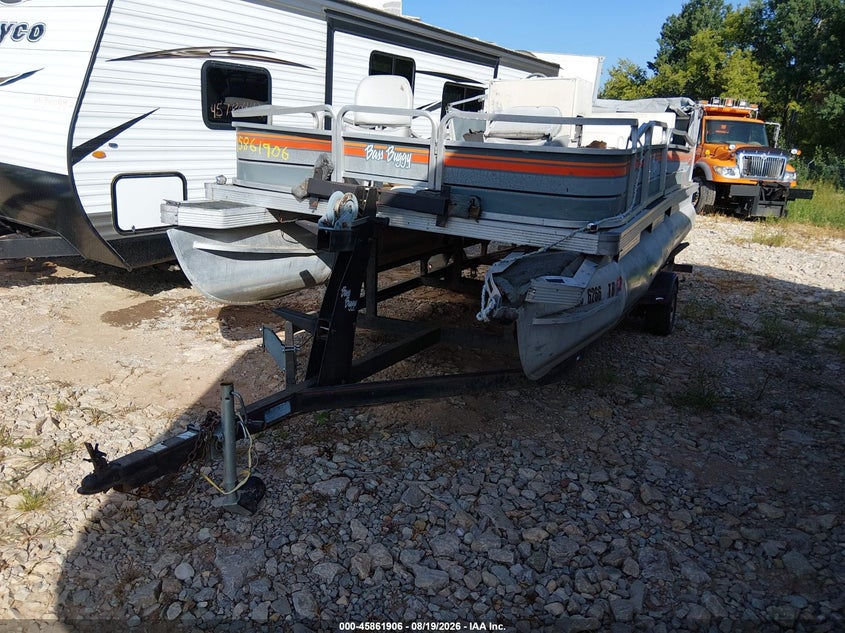 1987 SUNTRACKER OTHER auction photo 2