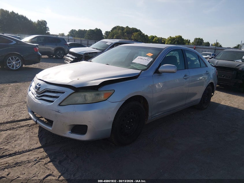 2011 TOYOTA CAMRY auction photo 2