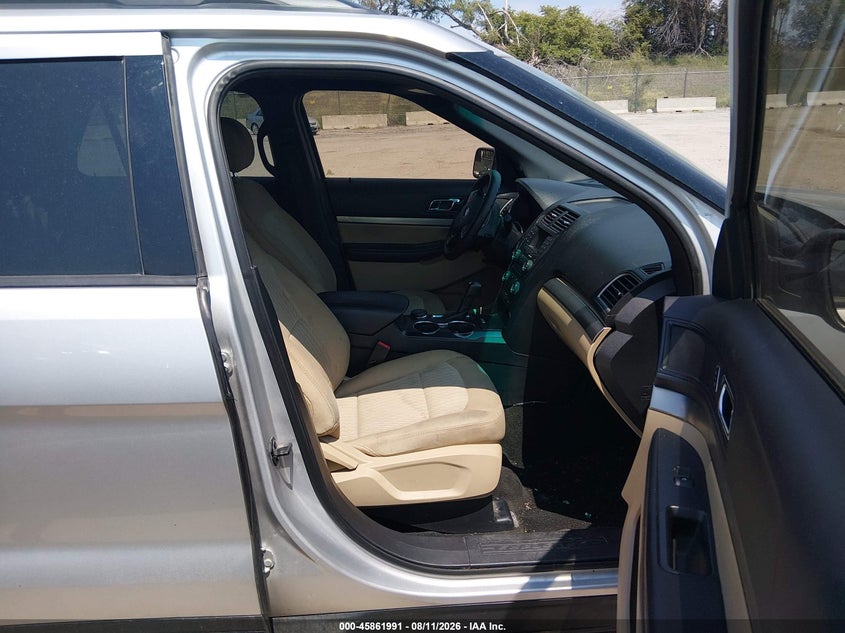 2017 FORD EXPLORER auction photo 5