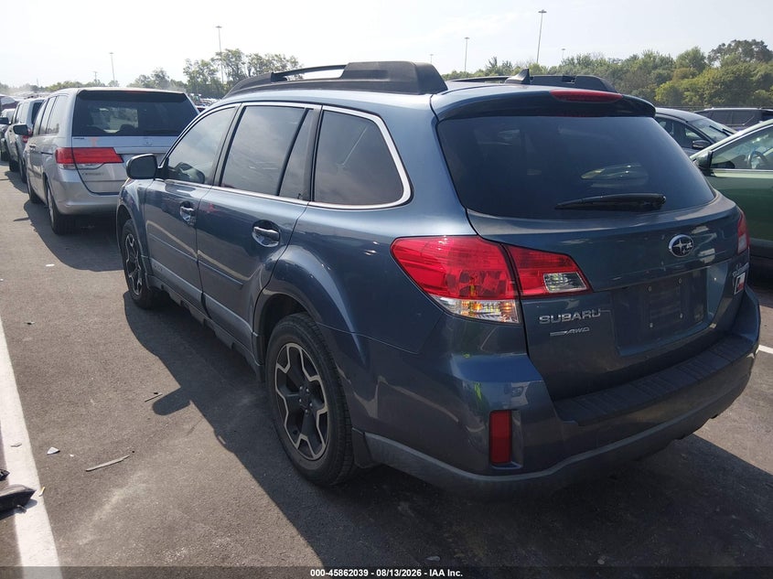 2013 SUBARU OUTBACK auction photo 3