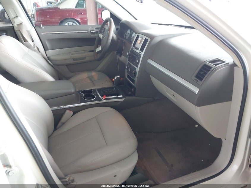 2008 CHRYSLER 300 auction photo 5