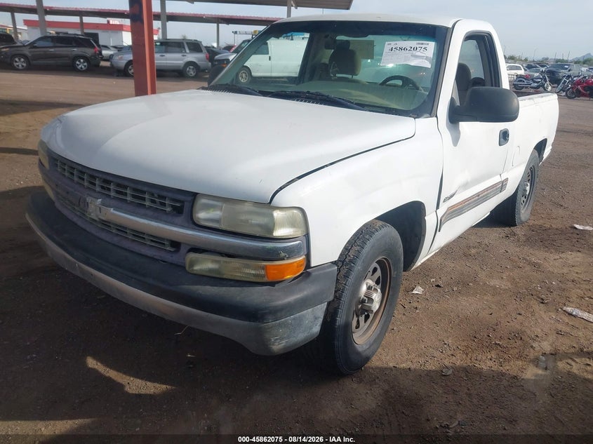 2001 CHEVROLET SILVERADO 1500 auction photo 2