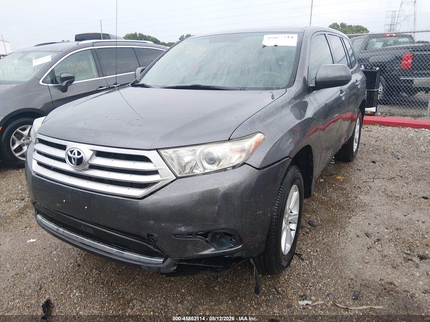 Vin: 5tdzk3eh0cs068382, lot: 46361084, toyota highlander base v6 20122