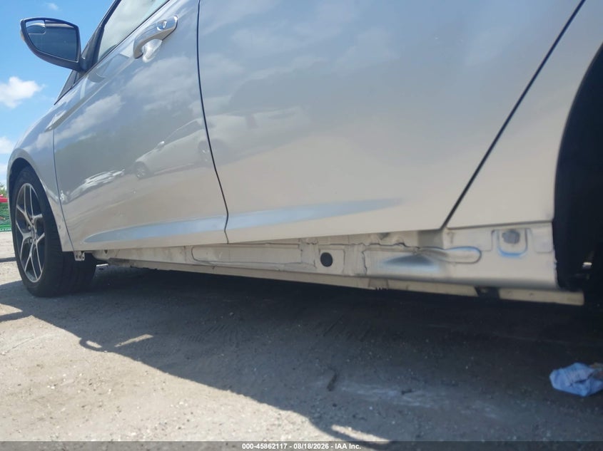 FORD FOCUS 2018 VIN 1FADP3H26JL299682