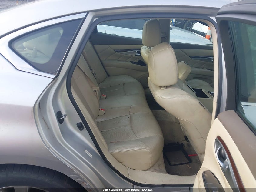 2012 INFINITI M37X auction photo 8