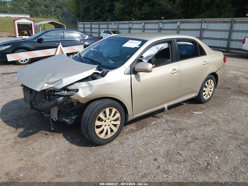 2013 Toyota Corolla, Удар спереди, IAAI, VIN 5YFBU4EE4DP145305 — фото 2