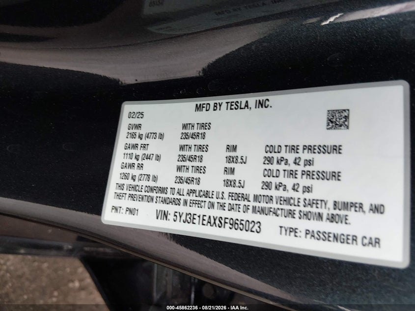 TESLA MODEL 3
