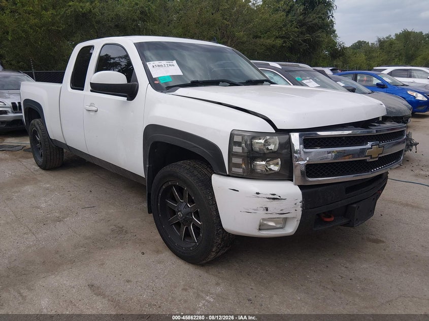 2011 Chevrolet Silverado 1500 Ltz, Перёд и зад, IAAI, VIN 1GCRKTE34BZ170866