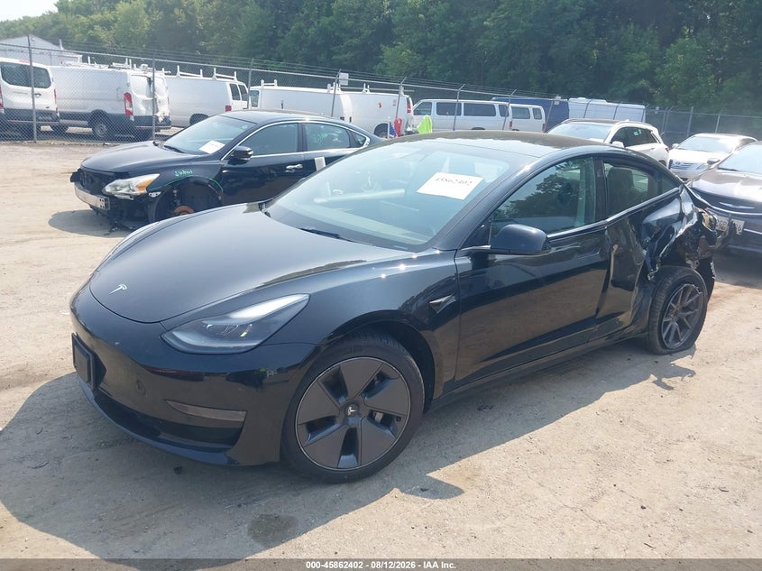TESLA MODEL 3 - zdjęcie 2