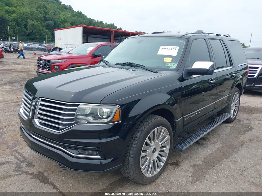 2017 Lincoln Navigator, Затоплення, IAAI, VIN 5LMJJ2LT8HEL00492 — фото 2