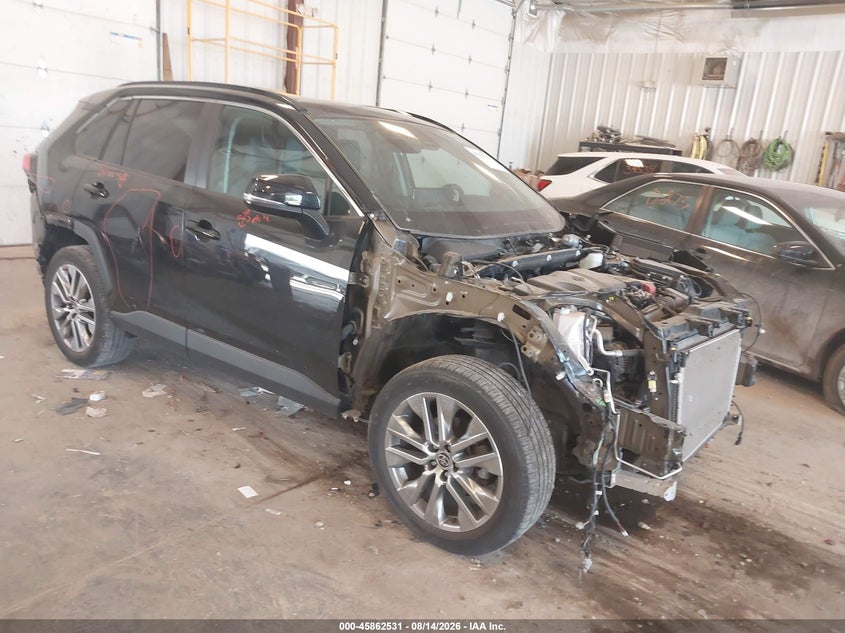 Vin: 2t3a1rfv3pw379736, lot: 46361501, toyota rav4 xle premium 2023 img_1