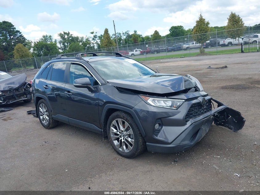 TOYOTA RAV4 - zdjęcie 1