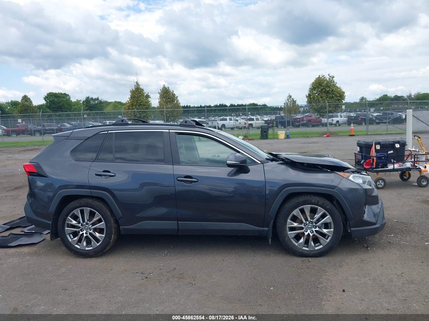 TOYOTA RAV4 - zdjęcie 13