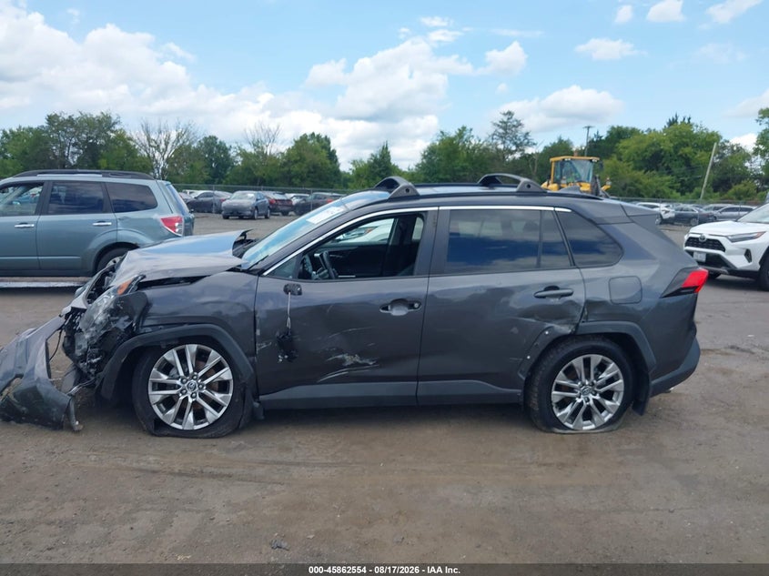 TOYOTA RAV4 - zdjęcie 14