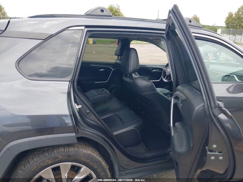 TOYOTA RAV4 - zdjęcie 8