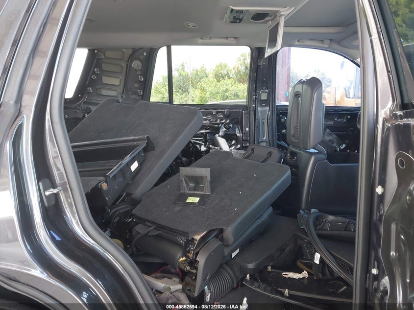 2016 CADILLAC ESCALADE auction photo 8