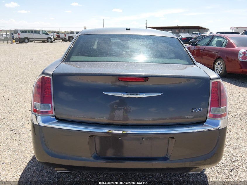 2014 CHRYSLER 300 · Photo 16