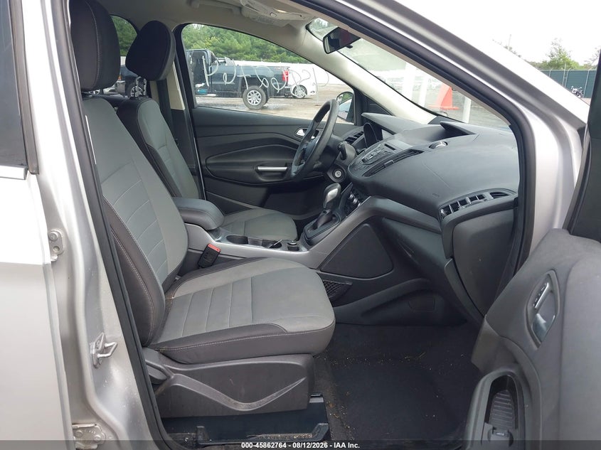 2016 FORD ESCAPE auction photo 5
