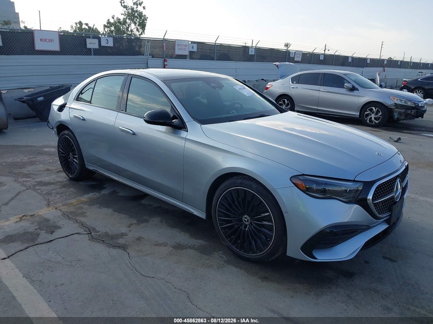 2025 MERCEDES-BENZ E 350 — zdjęcie z aukcji