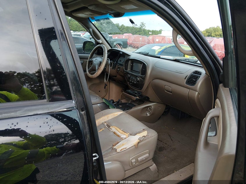 2002 TOYOTA SEQUOIA auction photo 5
