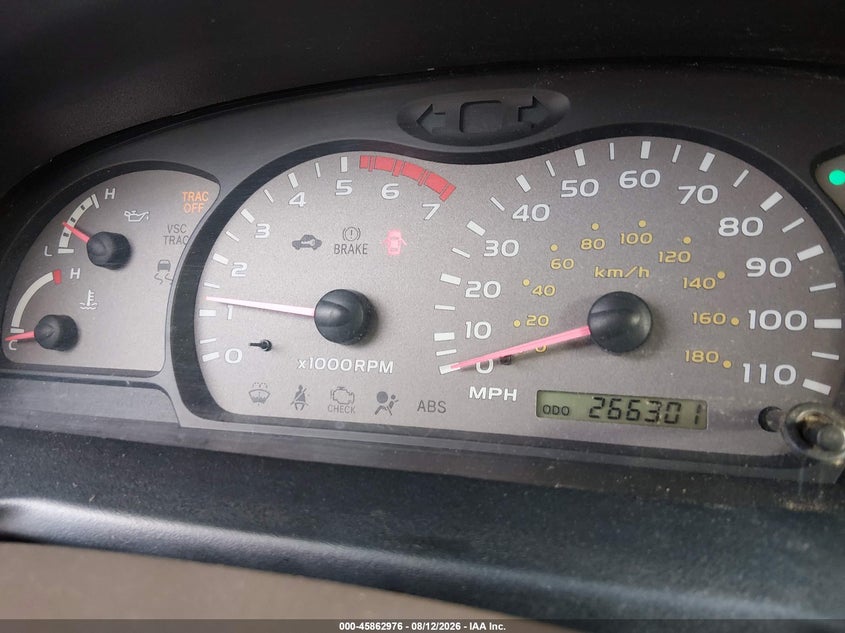 2002 TOYOTA SEQUOIA auction photo 7