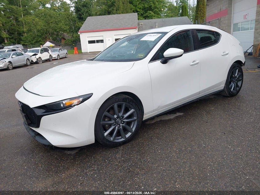 MAZDA MAZDA3 2021 VIN JM1BPBKL1M1328745