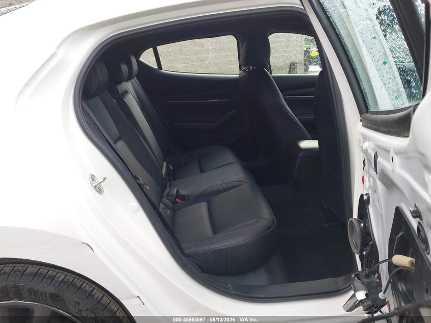 MAZDA MAZDA3 2021 VIN JM1BPBKL1M1328745