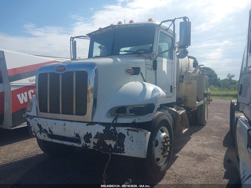 2014 PETERBILT 337 auction photo 2
