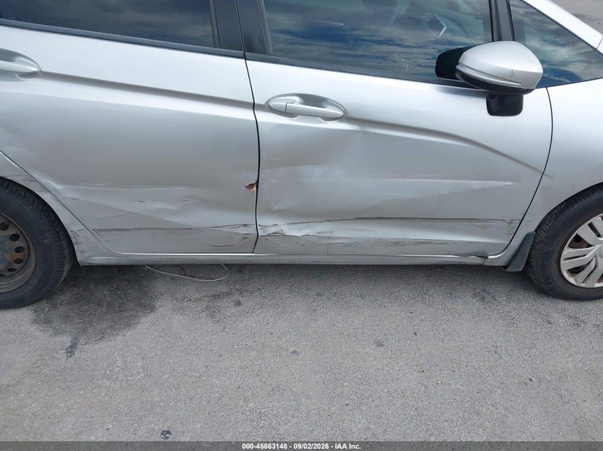 2015 HONDA FIT auction photo 6