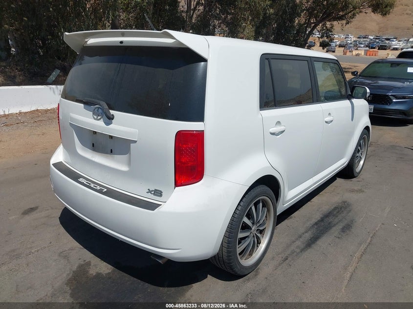 2010 SCION XB auction photo 4