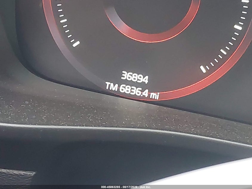 2022 VOLVO XC40 auction photo 7