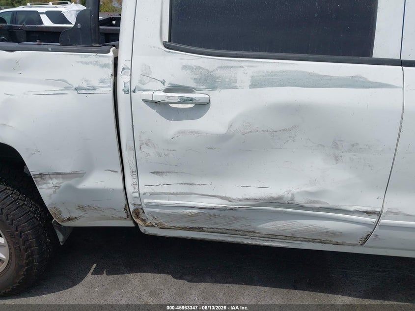 2015 CHEVROLET SILVERADO 1500 auction photo 6