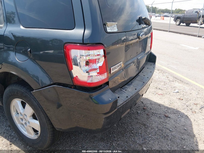2008 FORD ESCAPE auction photo 6