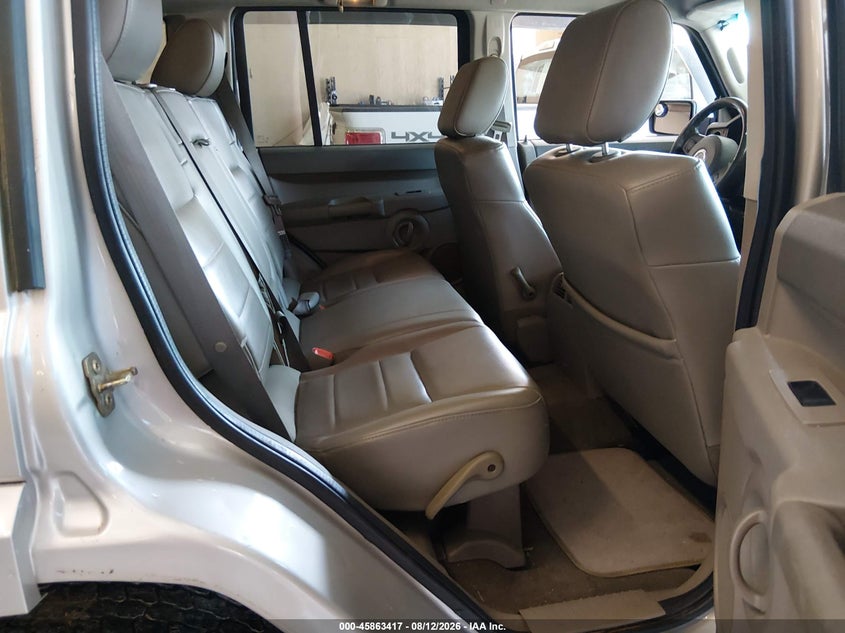 2007 JEEP COMMANDER auction photo 8