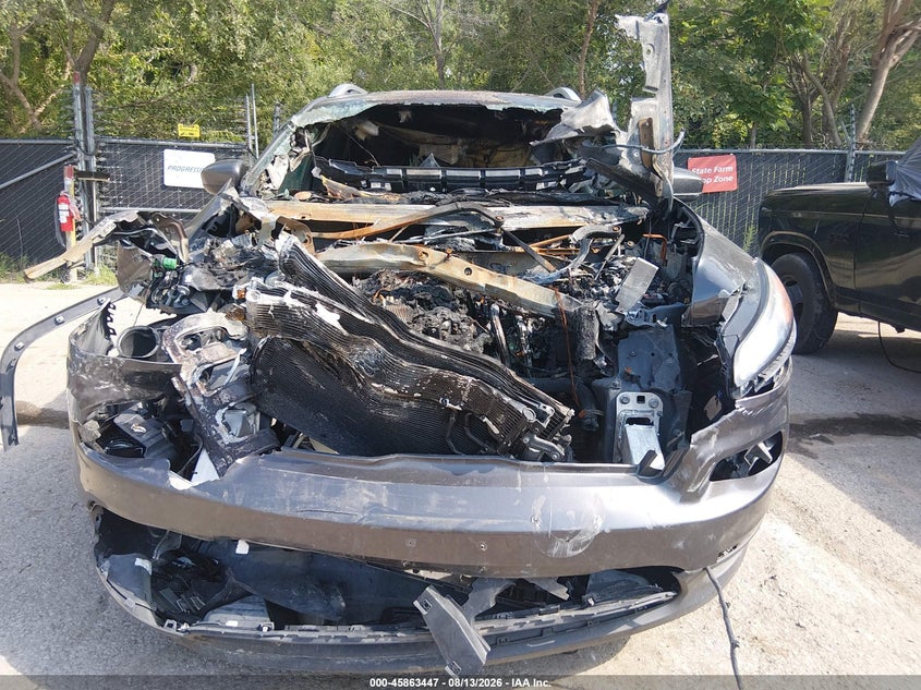 2015 JEEP CHEROKEE auction photo 6