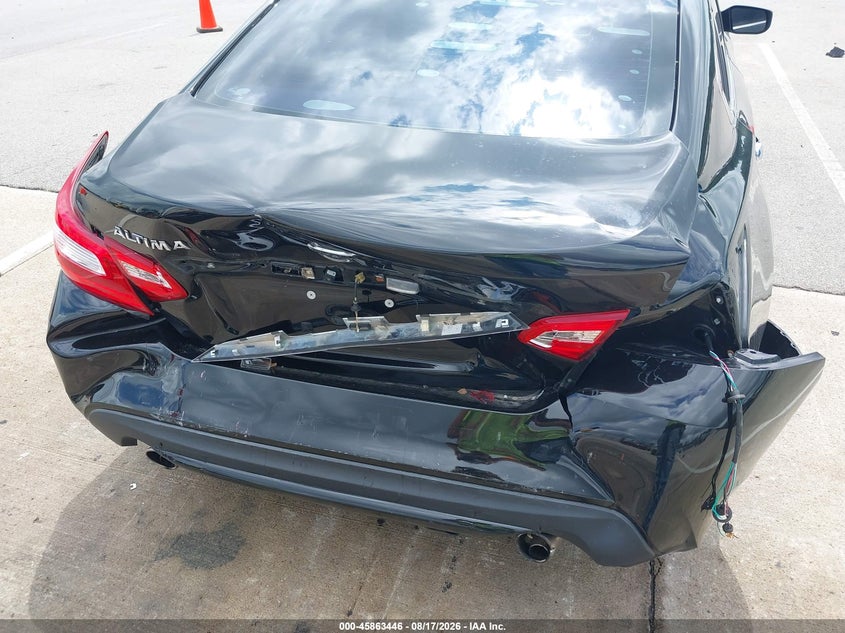 2017 NISSAN ALTIMA auction photo 6