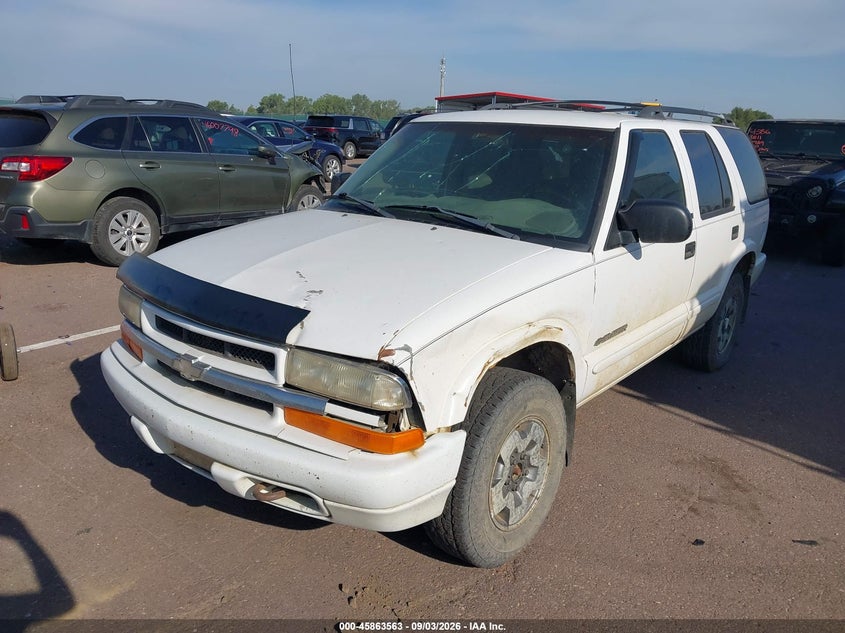 2003 Chevrolet Blazer, Стихія, IAAI, VIN 1GNDT13X33K133407 — фото 2