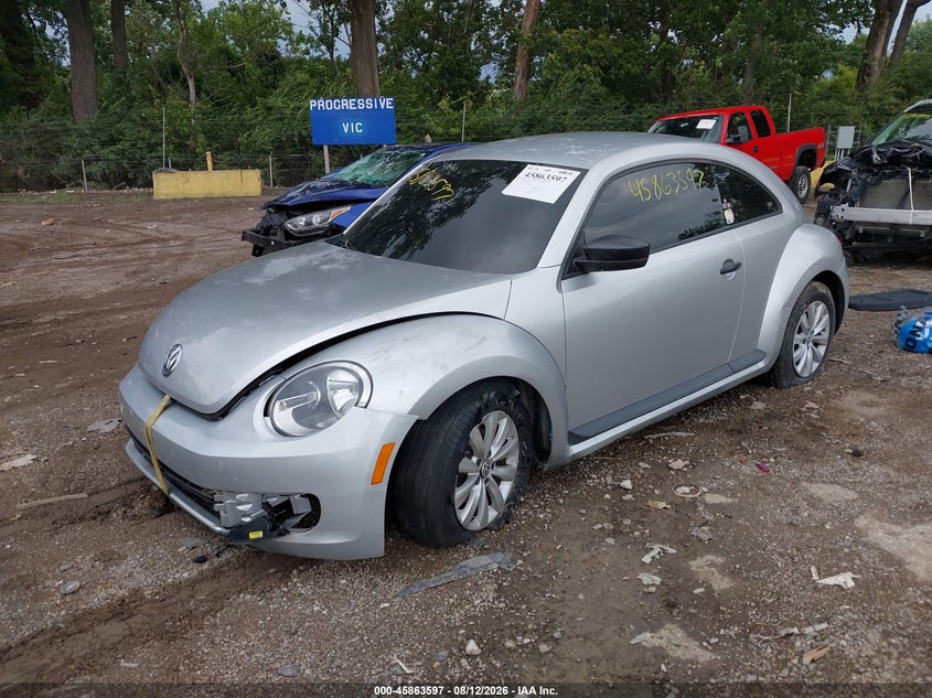 2014 VOLKSWAGEN BEETLE auction photo 2