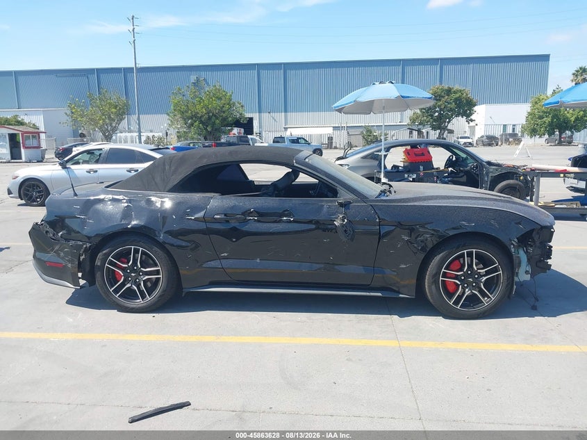FORD MUSTANG - zdjęcie 13