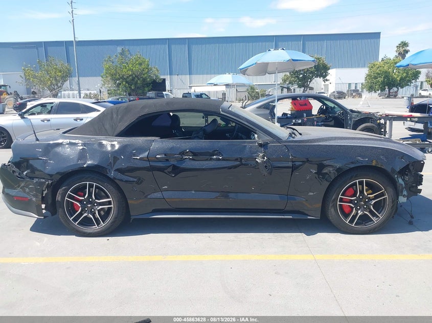 FORD MUSTANG - zdjęcie 6