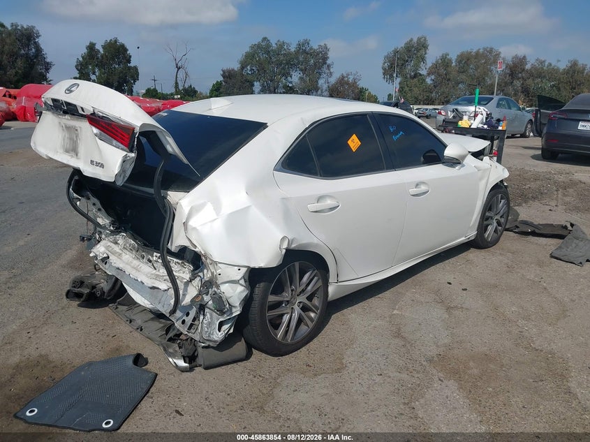 2019 LEXUS IS 300 auction photo 4
