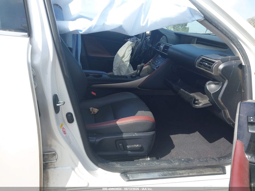 2019 LEXUS IS 300 auction photo 5