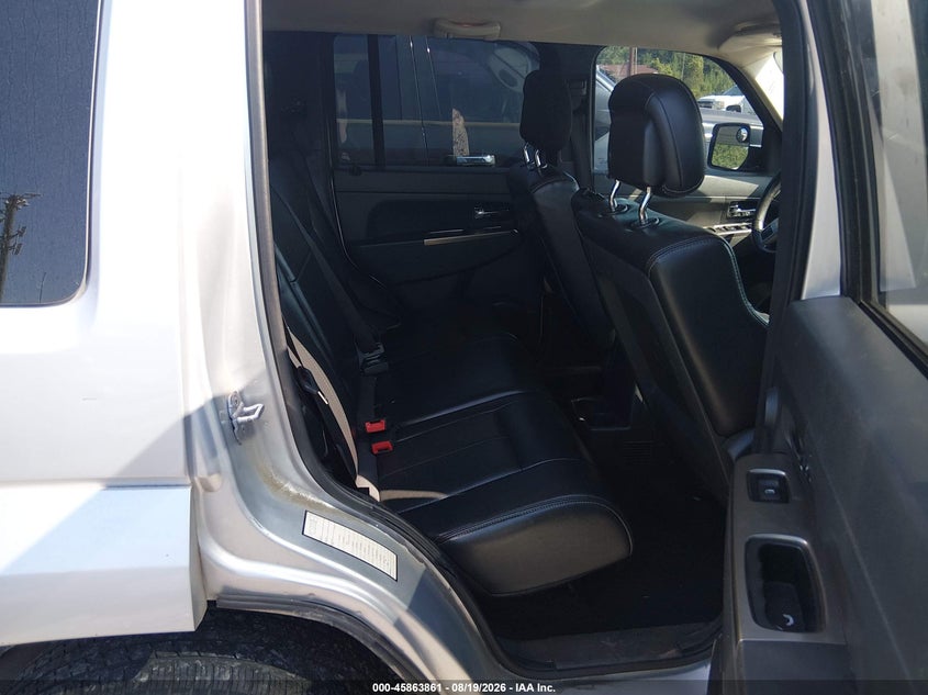 2012 JEEP LIBERTY auction photo 8