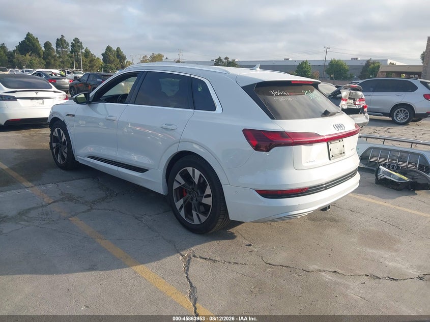 Vin: wa1laage9pb012044, lot: 46362923, audi e-tron premium plus quattro 20233