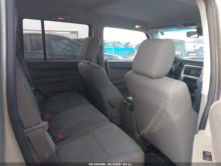 2008 JEEP COMMANDER auction photo 8