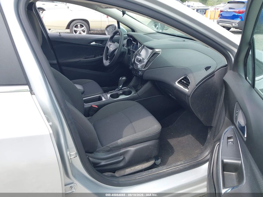 2017 CHEVROLET CRUZE auction photo 5