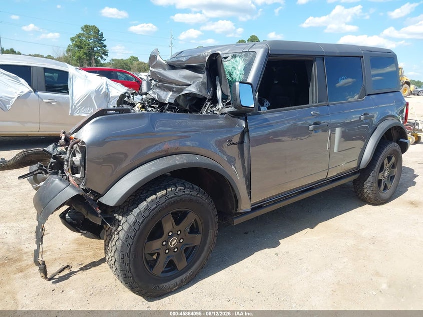 2023 Ford Bronco Black Diamond, Front End, IAAI, VIN 1FMEE5BP9PLC16643 — photo 2