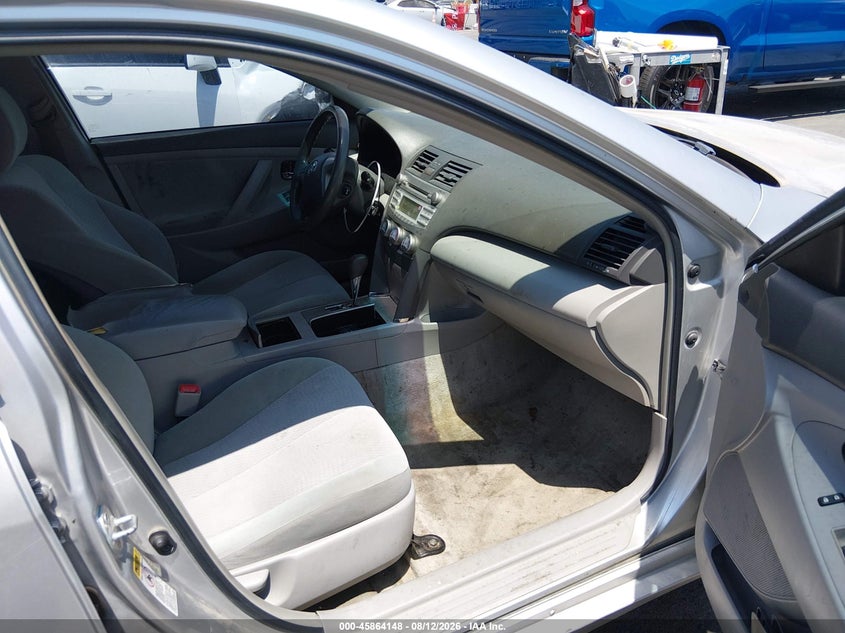 2011 TOYOTA CAMRY auction photo 5