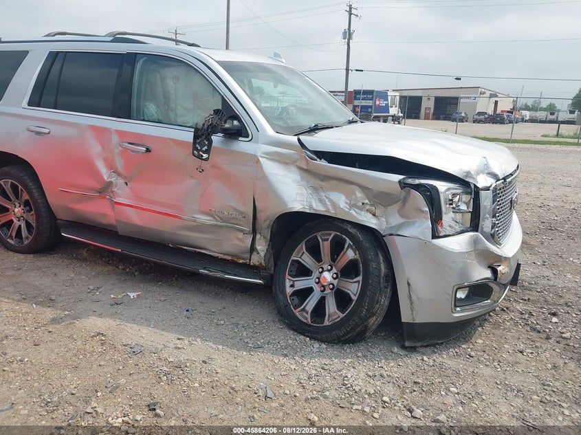 2017 GMC YUKON auction photo 6